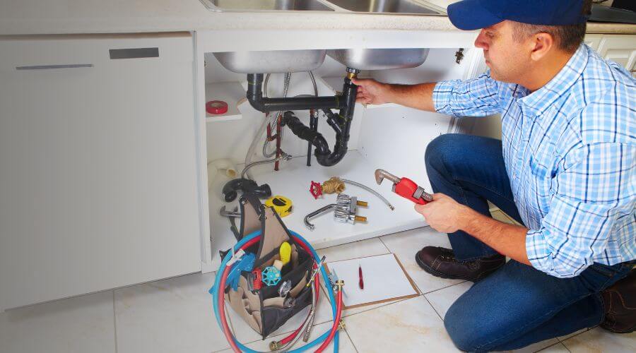 Professional emergency plumbing in Cowden, IL